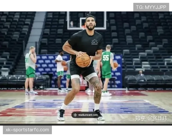 怀特挡拆比上季更稳 为塔图姆制造空位